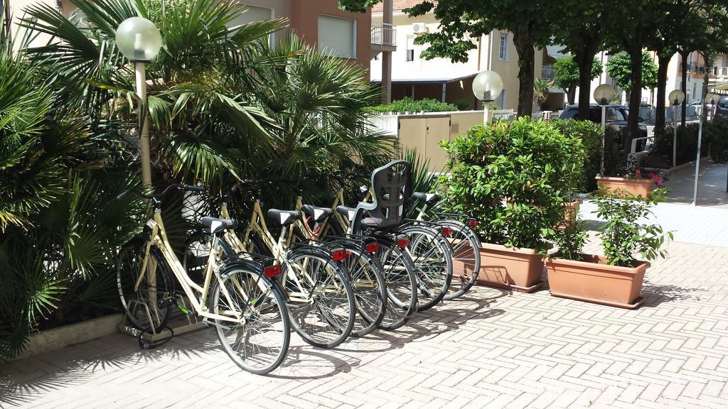 Hotel Orizzonti Rimini Exterior foto
