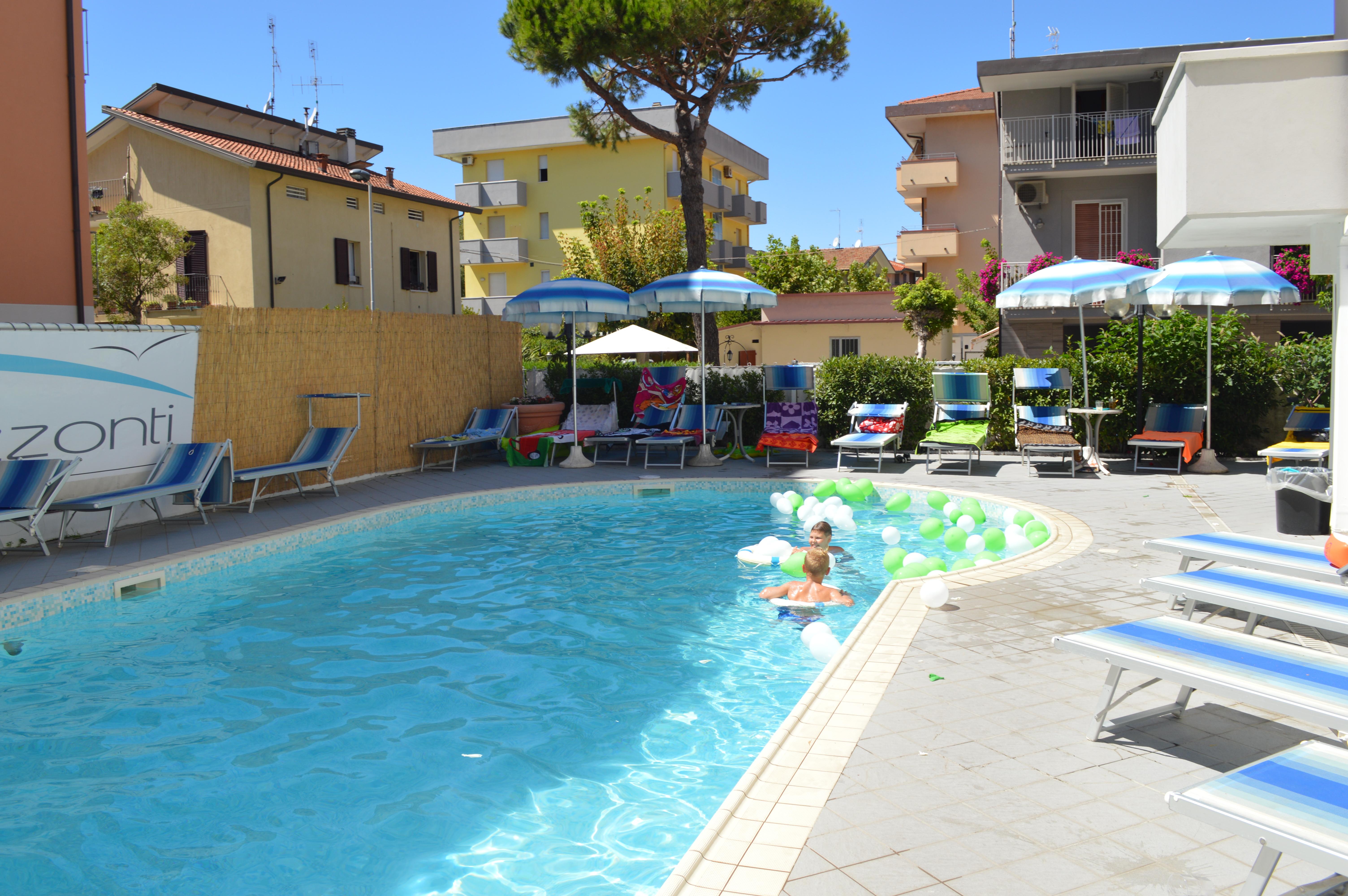 Hotel Orizzonti Rimini Exterior foto